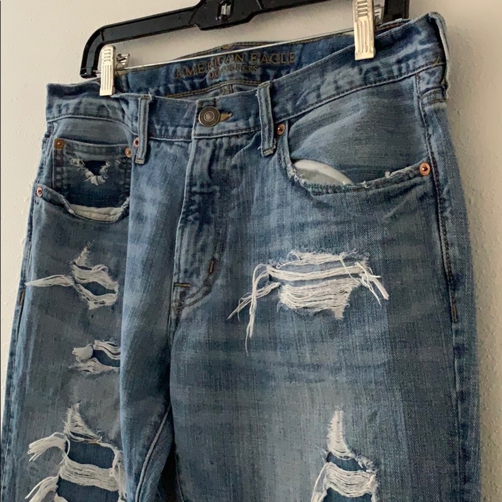 Ripped denim jeans American eagle